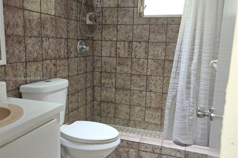 Apartment in Pompano Beach, Florida 355.35 sq.m. № 1956206 - photo 7