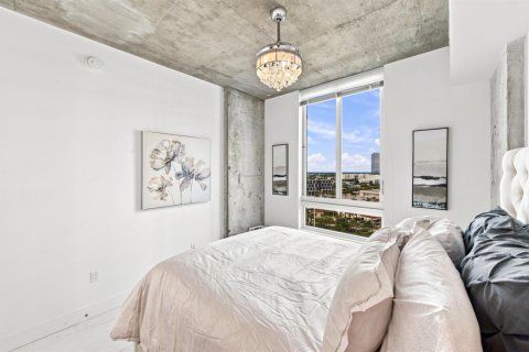 Condo in West Palm Beach, Florida, 2 bedrooms  № 2422323 - photo 9