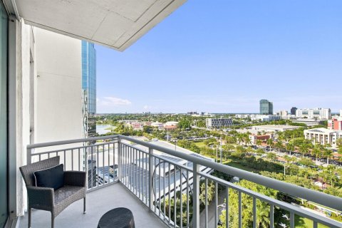 Condo in West Palm Beach, Florida, 2 bedrooms  № 2422323 - photo 23