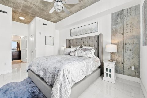 Condo in West Palm Beach, Florida, 2 bedrooms  № 2422323 - photo 3