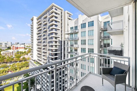 Condo in West Palm Beach, Florida, 2 bedrooms  № 2422323 - photo 25