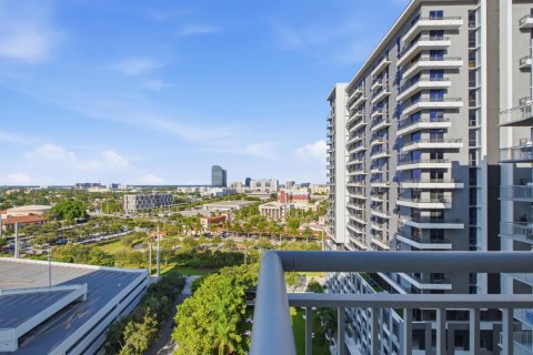 Condo in West Palm Beach, Florida, 2 bedrooms  № 2422323 - photo 26
