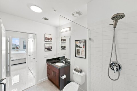 Condo in West Palm Beach, Florida, 2 bedrooms  № 2422323 - photo 15