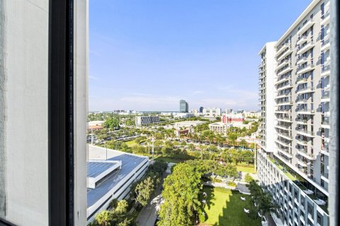 Condo in West Palm Beach, Florida, 2 bedrooms  № 2422323 - photo 5