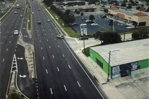 Propiedad comercial en alquiler en Tampa, Florida, 222.97 m2 № 1675631 - foto 7