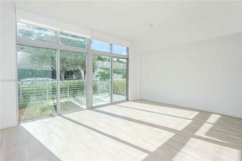 Copropriété à vendre à Miami, Floride: 2 chambres, 117.34 m2 № 1697514 - photo 3