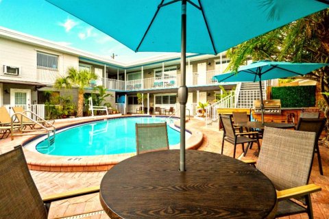 Hotel en venta en Treasure Island, Florida, 434.5 m2 № 1192444 - foto 19