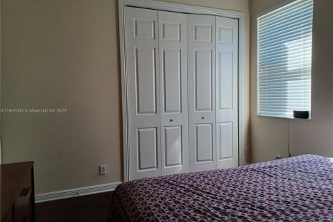 House in Coral Springs, Florida 5 bedrooms, 349.03 sq.m. № 1953064 - photo 29