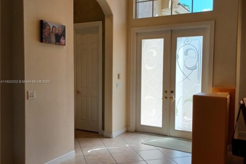 House in Coral Springs, Florida 5 bedrooms, 349.03 sq.m. № 1953064 - photo 3