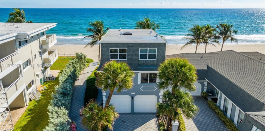 Townhouse in Hillsboro Beach, Florida 4 bedrooms, 213.68 sq.m. № 2040013