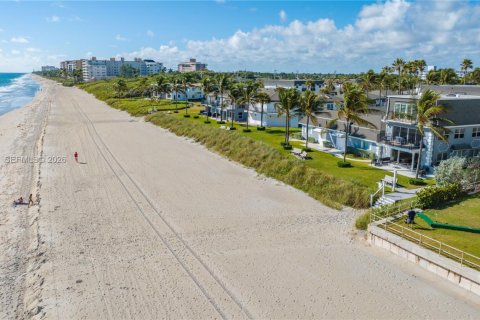 Townhouse in Hillsboro Beach, Florida 4 bedrooms, 213.68 sq.m. № 2040013 - photo 5