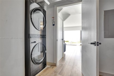 Townhouse in Hillsboro Beach, Florida 4 bedrooms, 213.68 sq.m. № 2040013 - photo 23