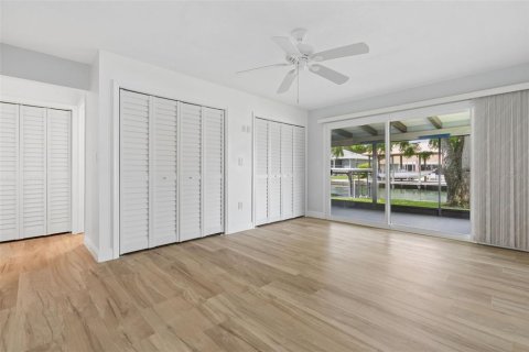 House in Crystal River, Florida 3 bedrooms, 149.76 sq.m. № 2110095 - photo 23