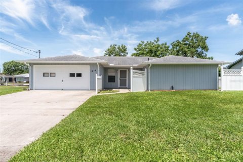 House in Crystal River, Florida 3 bedrooms, 149.76 sq.m. № 2110095 - photo 8