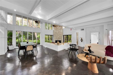 Купить виллу или дом в Корал-Гейблс, Флорида 4 спальни, 464.98м2, № 1978464 - фото 19