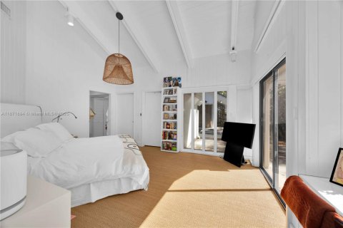 Купить виллу или дом в Корал-Гейблс, Флорида 4 спальни, 464.98м2, № 1978464 - фото 27