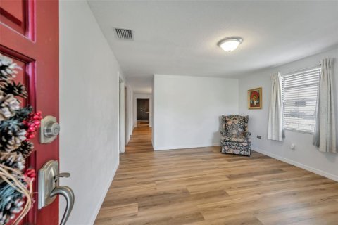 House in Altamonte Springs, Florida 2 bedrooms, 149.76 sq.m. № 1733602 - photo 9