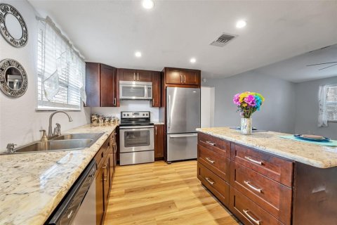 House in Altamonte Springs, Florida 2 bedrooms, 149.76 sq.m. № 1733602 - photo 6
