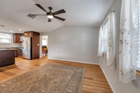 House in Altamonte Springs, Florida 2 bedrooms, 149.76 sq.m. № 1733602 - photo 21