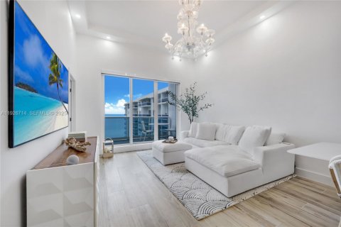 Купить кондоминиум в Майами-Бич, Флорида 1 спальня, 78.97м2, № 1986561 - фото 4