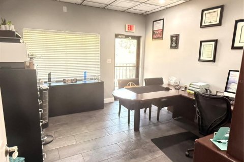 Commercial property in Palm Harbor, Florida 675.12 sq.m. № 1906197 - photo 17