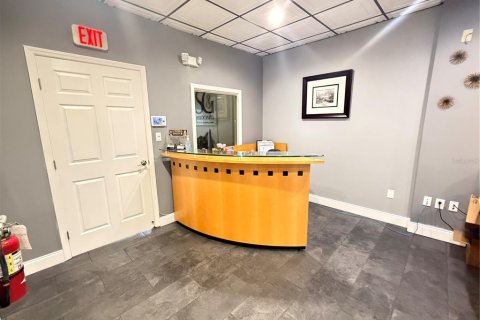Commercial property in Palm Harbor, Florida 675.12 sq.m. № 1906197 - photo 12
