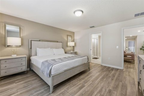 Casa en venta en Davenport, Florida, 5 dormitorios, 231.88 m2 № 2096143 - foto 28