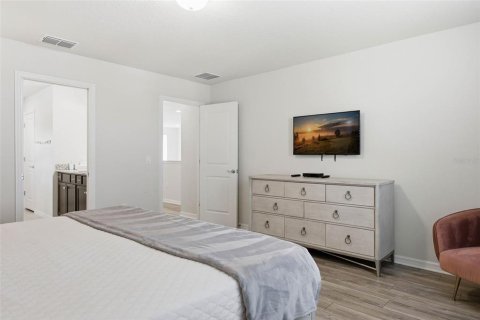 Casa en venta en Davenport, Florida, 5 dormitorios, 231.88 m2 № 2096143 - foto 29