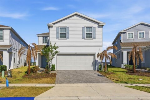 House in Davenport, Florida 5 bedrooms, 231.88 sq.m. № 2096143