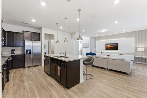 Casa en venta en Davenport, Florida, 5 dormitorios, 231.88 m2 № 2096143 - foto 13