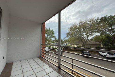 Copropriété à louer à Deerfield Beach, Floride: 2 chambres, 119.84 m2 № 2045481 - photo 10