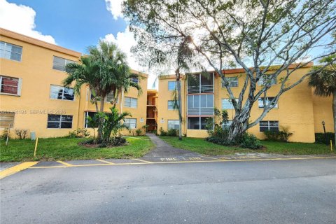 Copropriété à louer à Deerfield Beach, Floride: 2 chambres, 119.84 m2 № 2045481 - photo 20