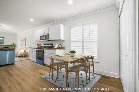 House in Vero Beach, Florida 3 bedrooms, 151.24 sq.m. № 2087502 - photo 7