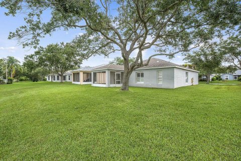 House in Vero Beach, Florida 3 bedrooms, 151.24 sq.m. № 2087502 - photo 27