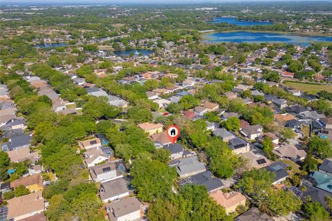 House in Orlando, Florida 5 bedrooms, 307.97 sq.m. № 1609141 - photo 9