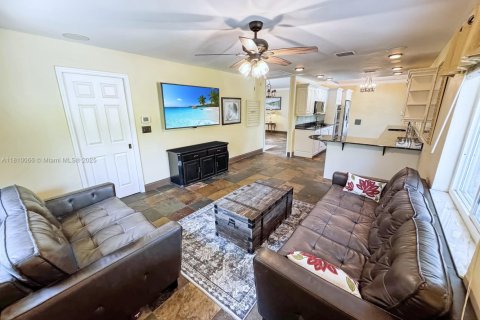 Villa ou maison à vendre à Cooper City, Floride: 3 chambres, 141.68 m2 № 1755982 - photo 9