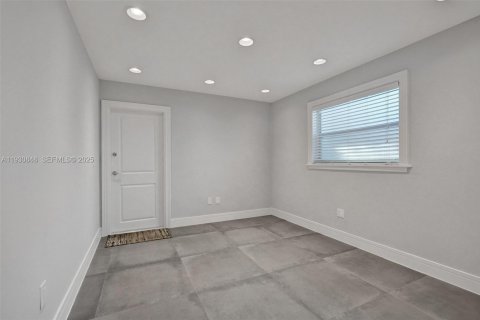 Apartment in Fort Lauderdale, Florida 3 bedrooms, 128.39 sq.m. № 1989524 - photo 13