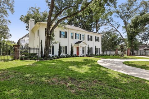 Villa ou maison à vendre à Brandon, Floride: 4 chambres, 435.15 m2 № 2232469 - photo 9