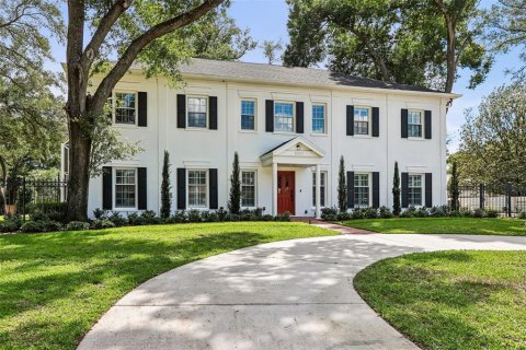 Villa ou maison à vendre à Brandon, Floride: 4 chambres, 435.15 m2 № 2232469 - photo 8