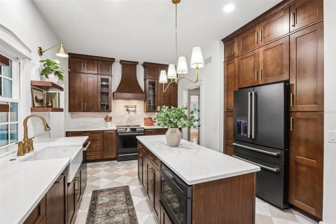 Villa ou maison à vendre à Brandon, Floride: 4 chambres, 435.15 m2 № 2232469 - photo 20