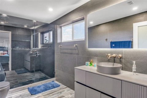 Casa en venta en Key Largo, Florida, 4 dormitorios, 271.83 m2 № 2021340 - foto 15