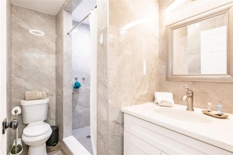 Купить виллу или дом в Сарасота, Флорида 6 комнат, 116.69м2, № 1642119 - фото 22