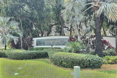 Condo in Pembroke Pines, Florida, 2 bedrooms  № 2083346 - photo 15