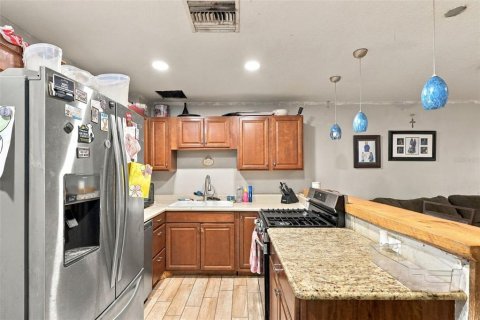 Villa ou maison à vendre à Deltona, Floride: 7 chambres, 467.58 m2 № 2401107 - photo 21