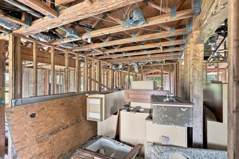 Villa ou maison à vendre à Deltona, Floride: 7 chambres, 467.58 m2 № 2401107 - photo 8