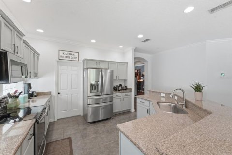 House in Orlando, Florida 4 bedrooms, 217.86 sq.m. № 2232216 - photo 26