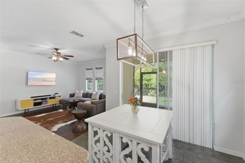 House in Orlando, Florida 4 bedrooms, 217.86 sq.m. № 2232216 - photo 22