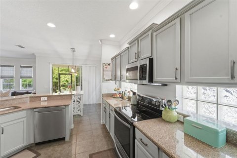 House in Orlando, Florida 4 bedrooms, 217.86 sq.m. № 2232216 - photo 18