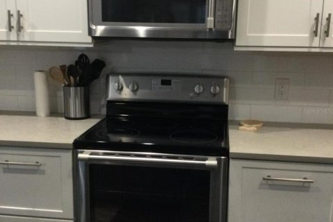 Casa en venta en Deltona, Florida, 3 dormitorios, 117.61 m2 № 1918256 - foto 6