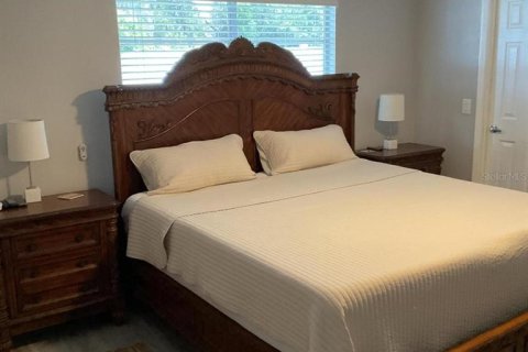 Casa en venta en Deltona, Florida, 3 dormitorios, 117.61 m2 № 1918256 - foto 11